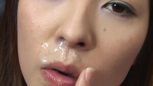 Кончают на язык молодой азиатке