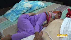 Порно видео с молодой мусульманкой из Азии