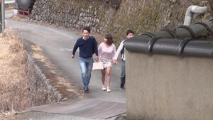 Японцы трахают сисястую азиатку с волосатой киской каждый день