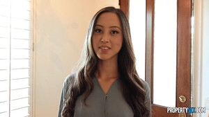 Богач не пожалел денег и вызвал реально крутую азиатскую шлюшку